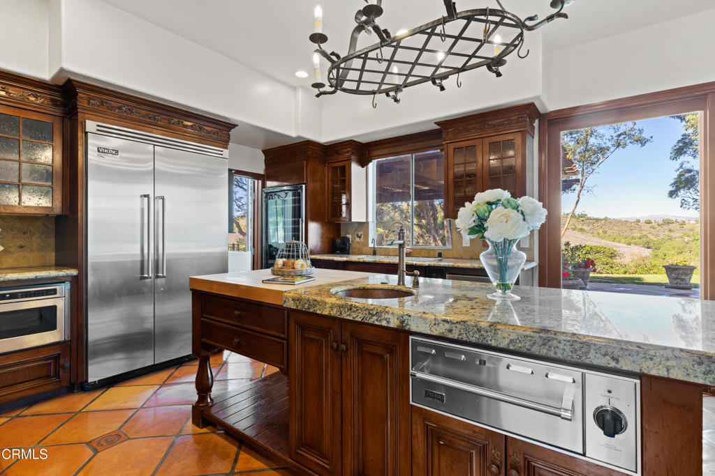 Camarillo, California, 93012, United States, 5 Bedrooms Bedrooms, ,4 BathroomsBathrooms,Residential,For Sale,1826844