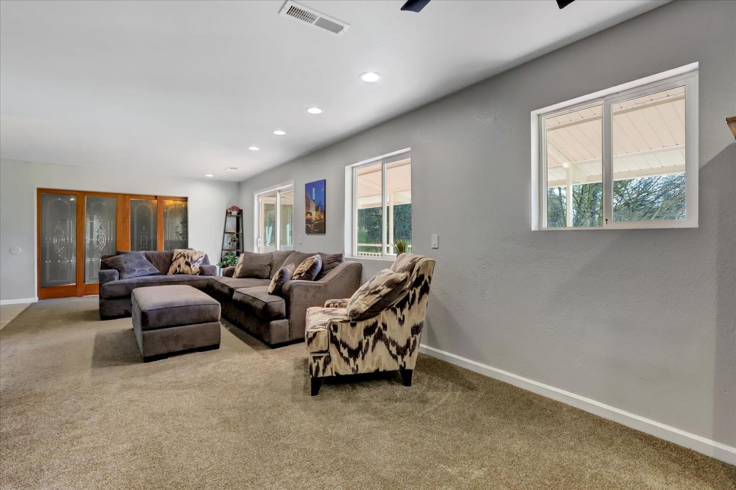 Grass Valley, California, 95949, United States, 4 Bedrooms Bedrooms, ,3 BathroomsBathrooms,Residential,For Sale,2015333