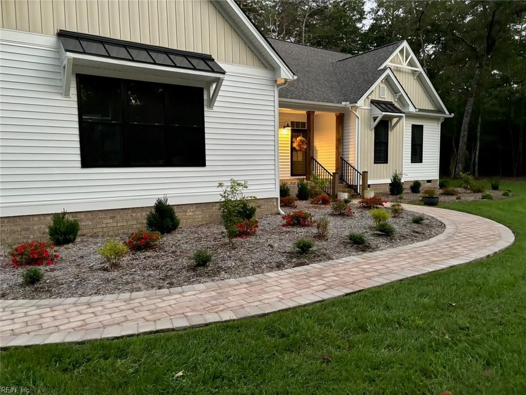 Gloucester, Virginia, 23061-2587, United States, 4 Bedrooms Bedrooms, ,3 BathroomsBathrooms,Residential,For Sale,1872162