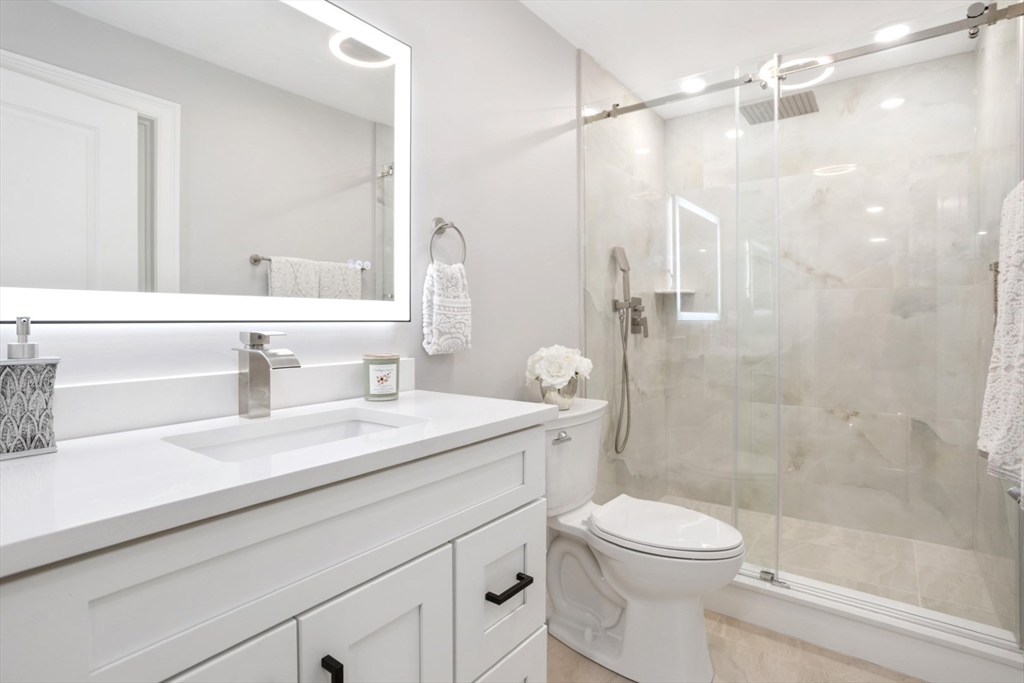 56 Putnam, 1, Somerville, Massachusetts, 02143, United States, 5 Bedrooms Bedrooms, ,3 BathroomsBathrooms,Residential,For Sale,56 Putnam , 1,1661296