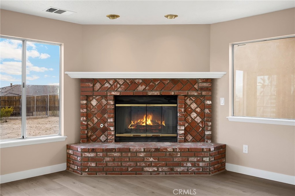 Apple Valley, California, 92307, United States, 5 Bedrooms Bedrooms, ,3 BathroomsBathrooms,Residential,For Sale,2013533