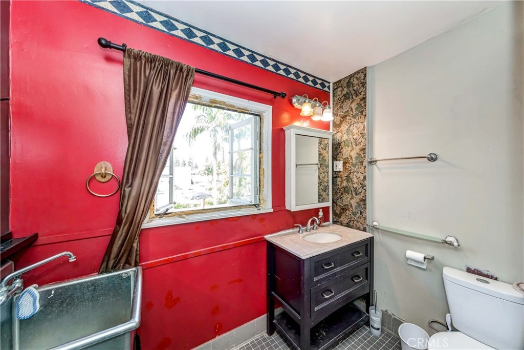 419 W Commonwealth Avenue, Fullerton, California, 92832, United States, 3 Bedrooms Bedrooms, ,2 BathroomsBathrooms,Residential,For Sale,419 W Commonwealth Avenue,1432900