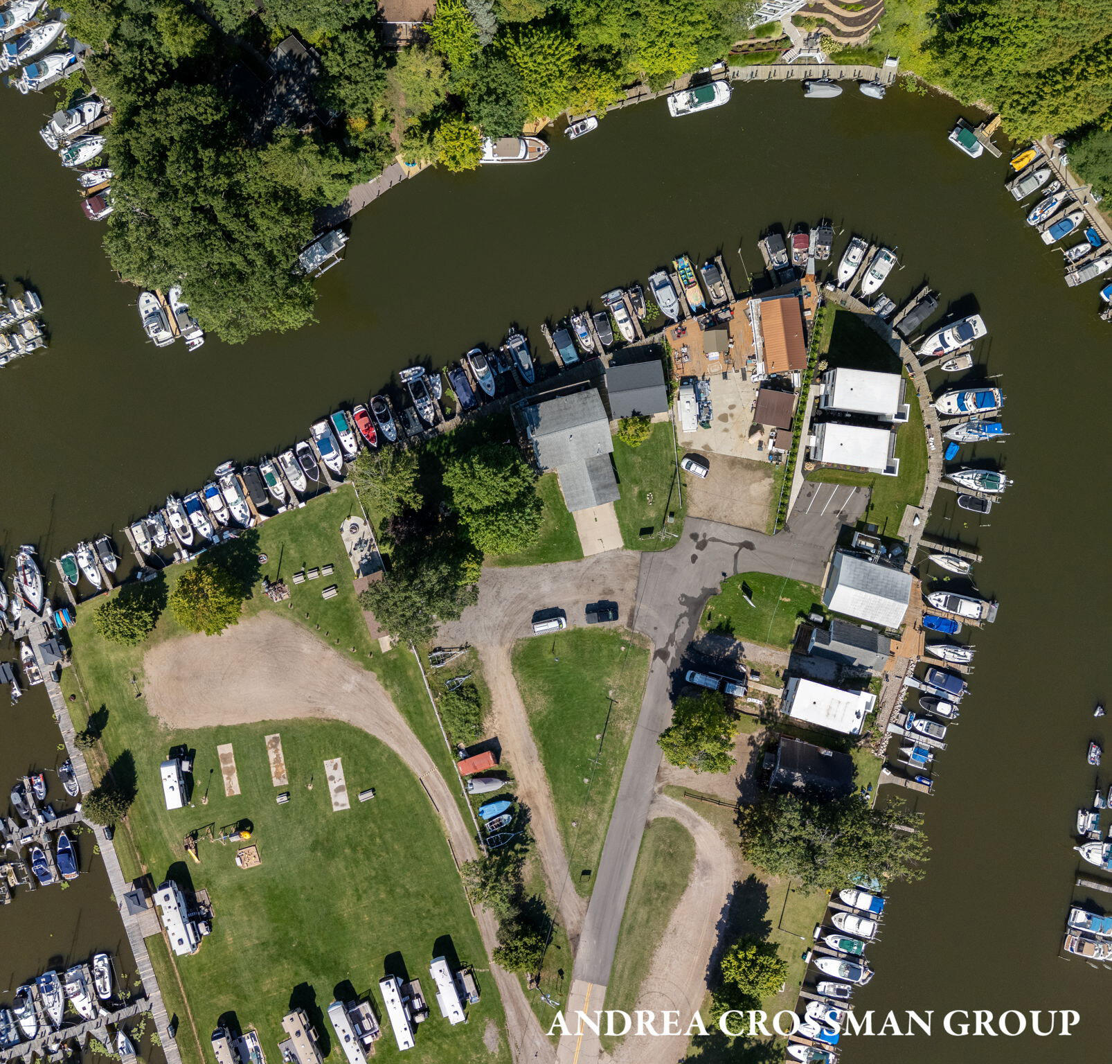 South Haven, Michigan, 49090, United States, 3 Bedrooms Bedrooms, ,3 BathroomsBathrooms,Residential,For Sale,1987692