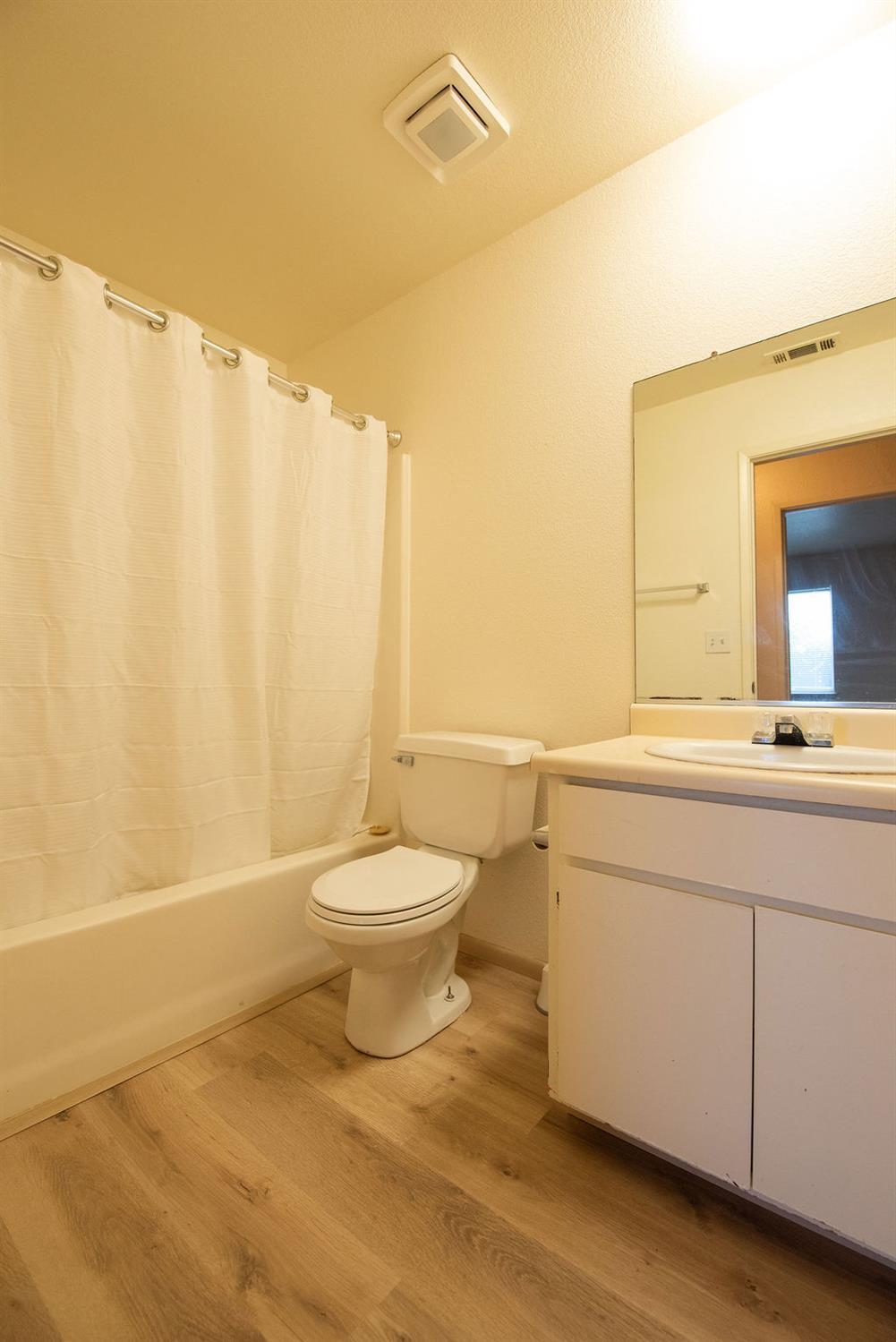 Oakdale, California, 95361, United States, ,Residential,For Sale,1995111