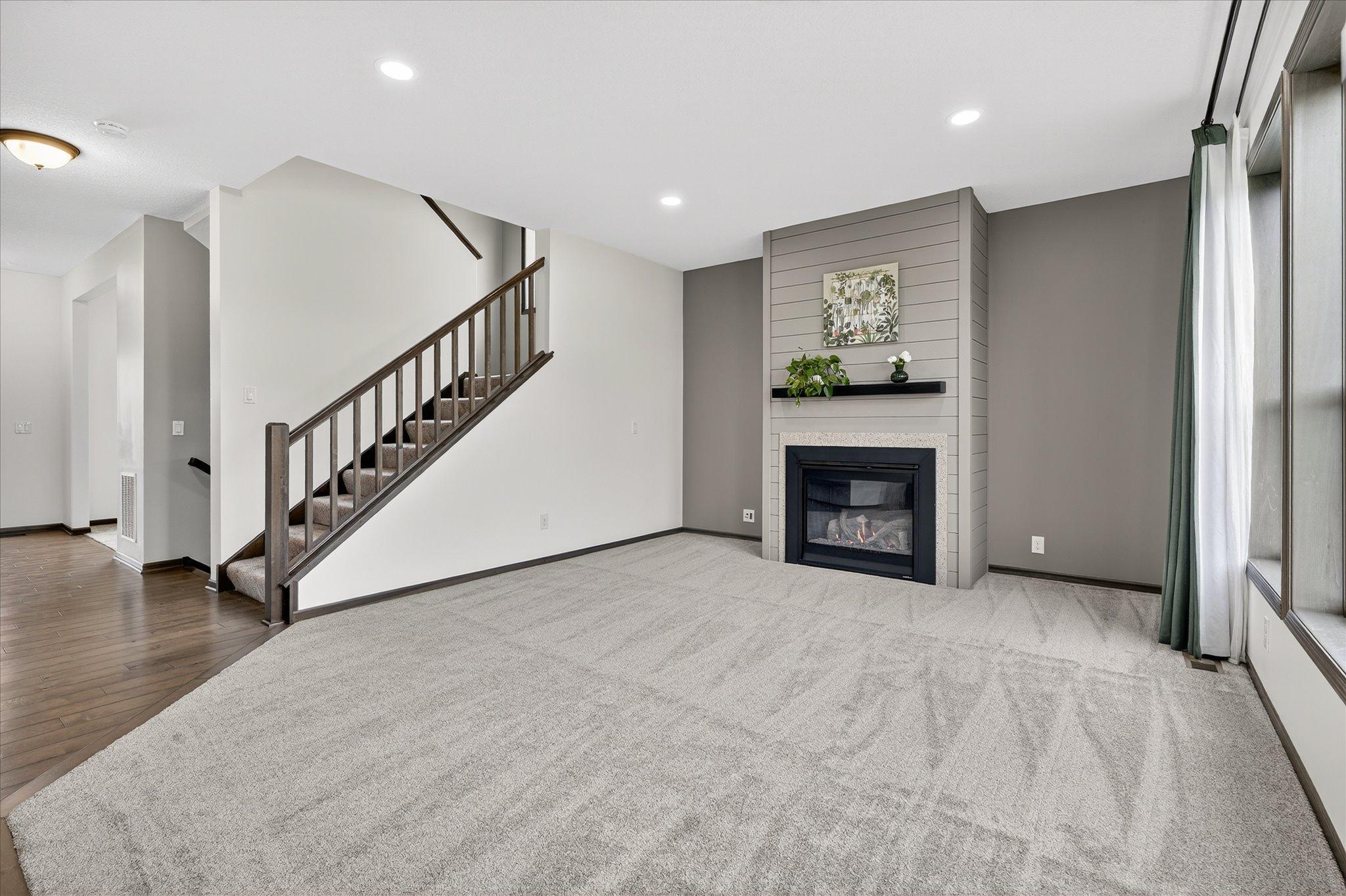 Rosemount, Minnesota, 55068, United States, 5 Bedrooms Bedrooms, ,3 BathroomsBathrooms,Residential,For Sale,1993555