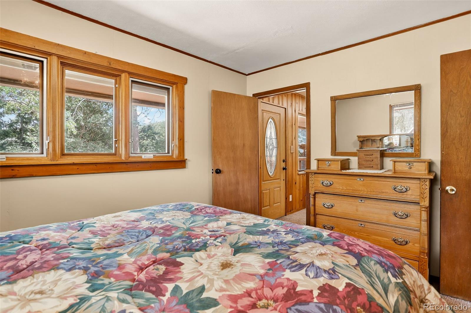 Kittredge, Colorado, 80457, United States, 3 Bedrooms Bedrooms, ,2 BathroomsBathrooms,Residential,For Sale,1940348