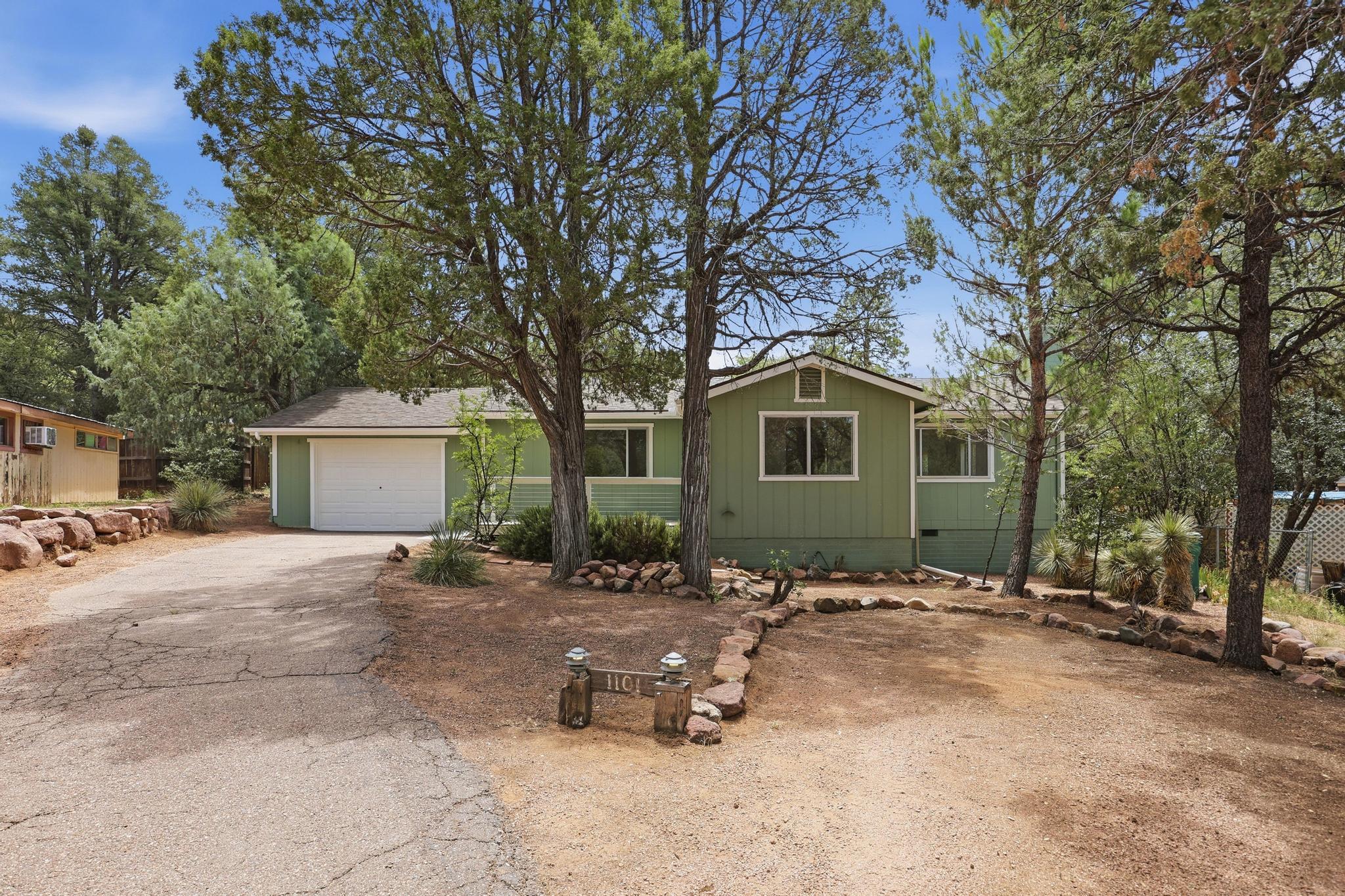 Carefree Cir, Payson, AZ 85541