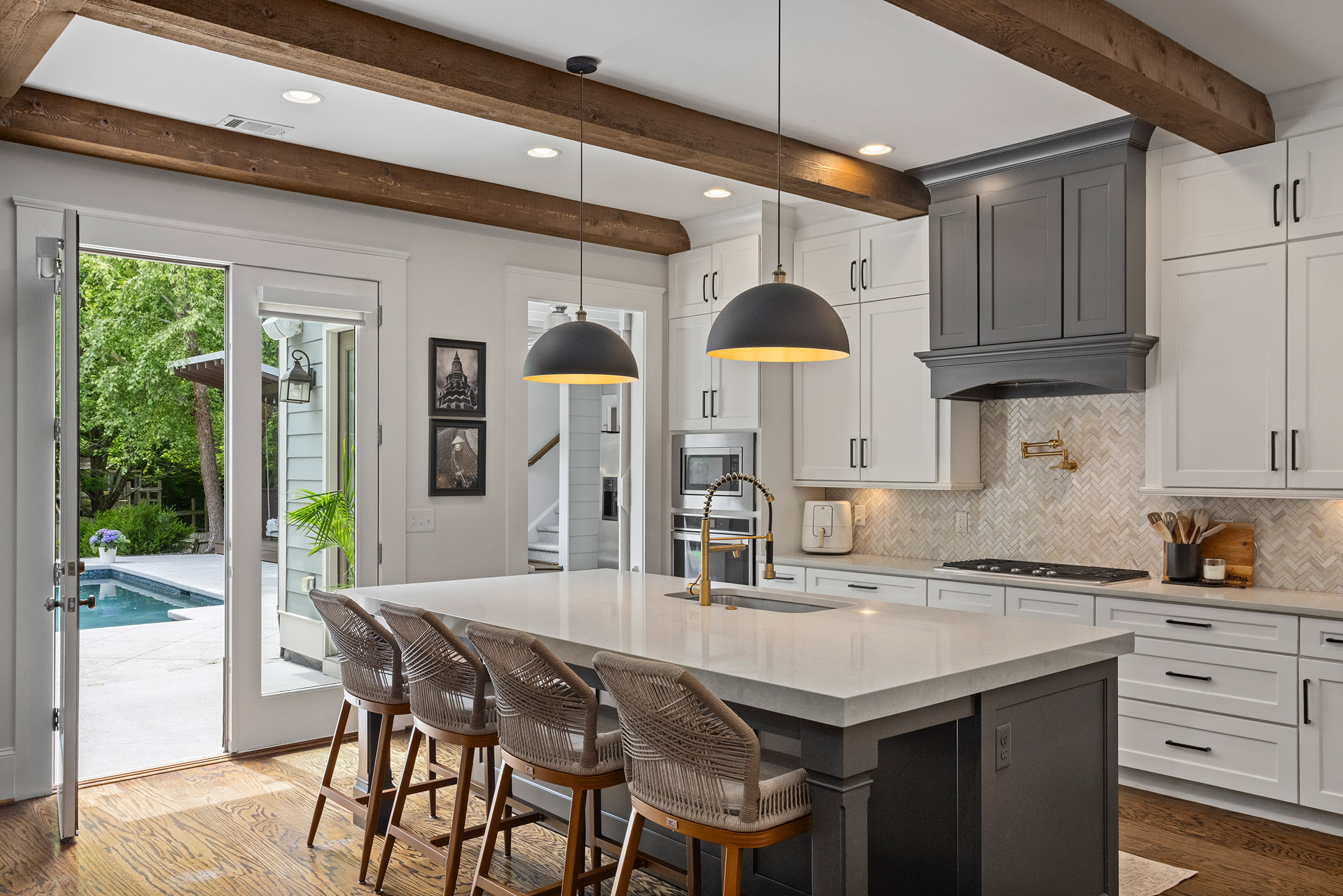  Extraordinary Custom-Built Home in Brookhaven - 物件實景