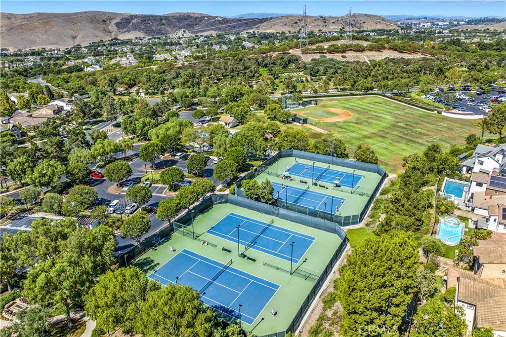 Ladera Ranch, California, 92694, United States, 4 Bedrooms Bedrooms, ,3 BathroomsBathrooms,Residential,For Sale,2000318