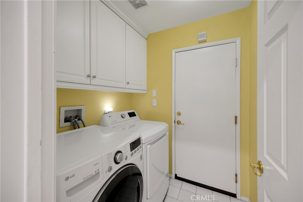 Moreno Valley, California, 92557, United States, 3 Bedrooms Bedrooms, ,3 BathroomsBathrooms,Residential,For Sale,1905836