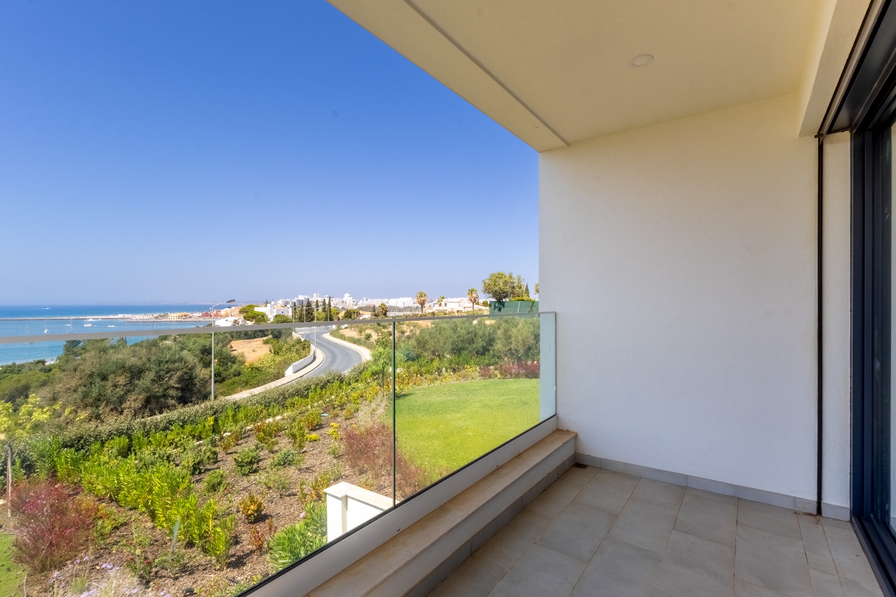  Semi-detached house, 2 bedrooms, for Sale - 物件實景