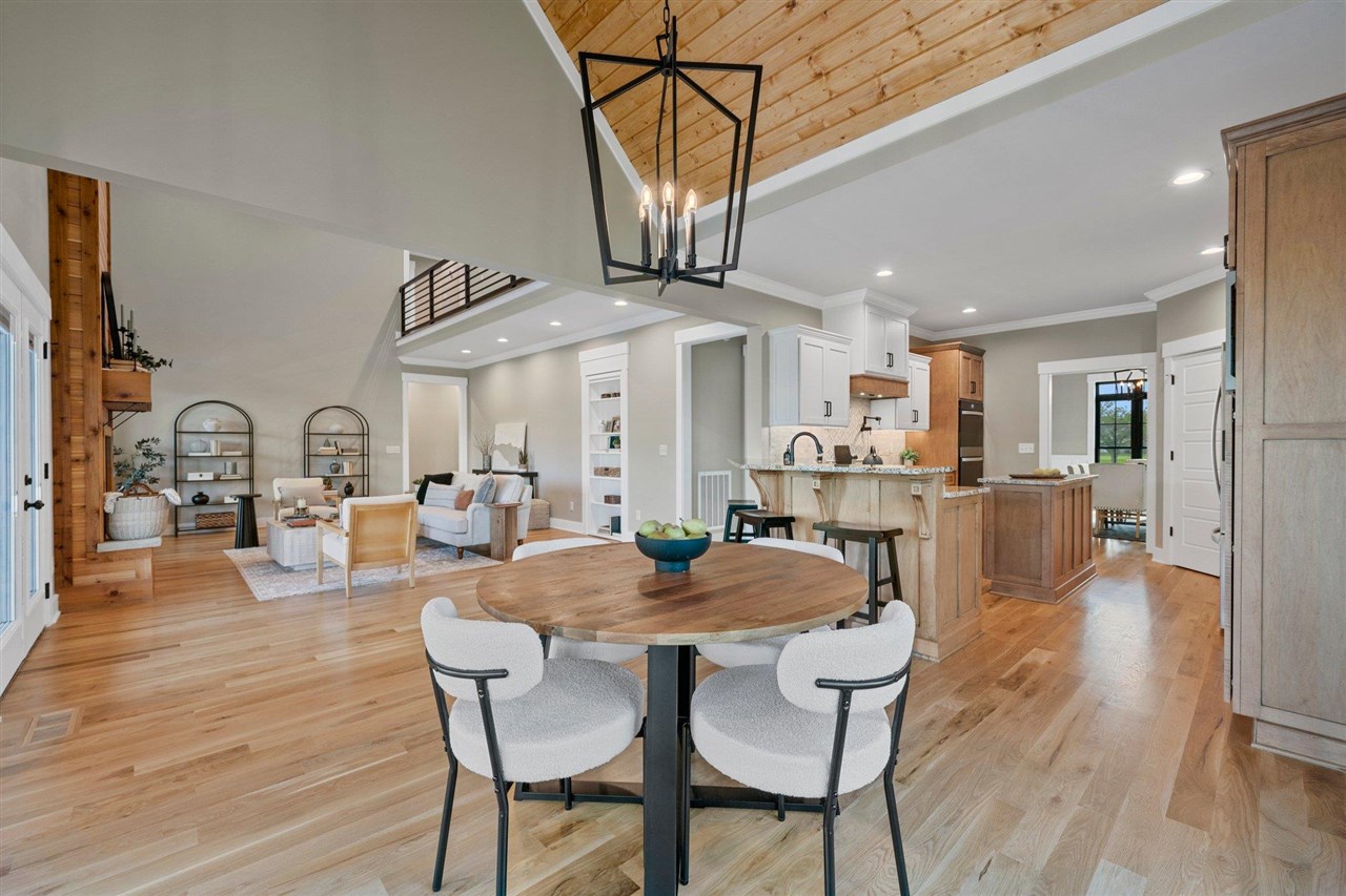 Franklin, Kentucky, 42134, United States, 3 Bedrooms Bedrooms, ,3 BathroomsBathrooms,Residential,For Sale,1988354