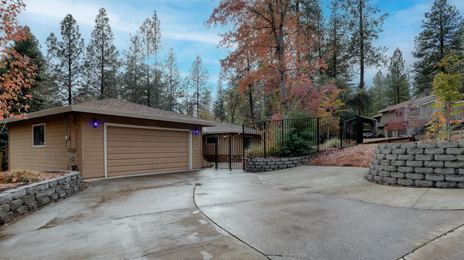 Grass Valley, California, 95949, United States, 3 Bedrooms Bedrooms, ,3 BathroomsBathrooms,Residential,For Sale,1992571