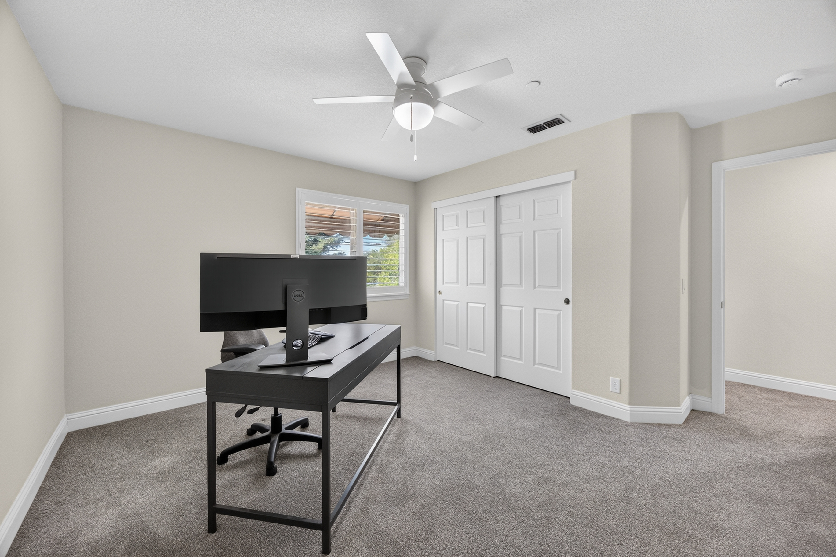  5500 Tierra Gardens Lane, Carmichael, CA 95608 - 物件實景