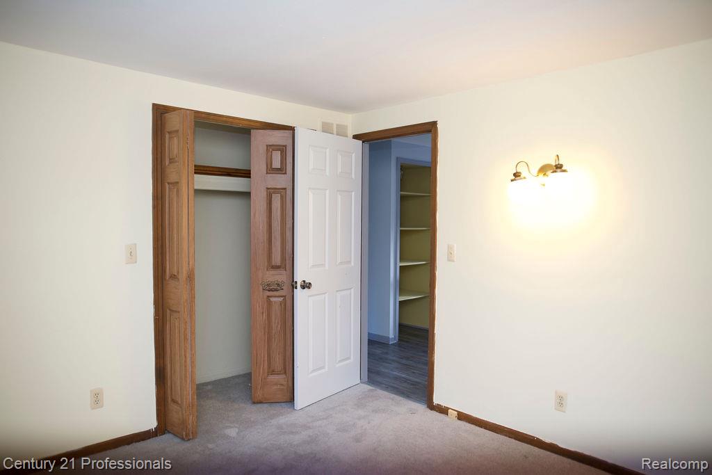 RochesterHills, Michigan, 48309, United States, 4 Bedrooms Bedrooms, ,3 BathroomsBathrooms,Residential,For Sale,1976232