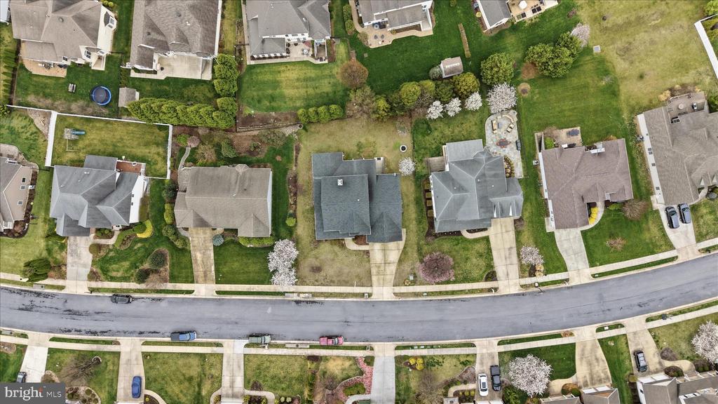 Winchester, Virginia, 22602, United States, 6 Bedrooms Bedrooms, ,5 BathroomsBathrooms,Residential,For Sale,2032756