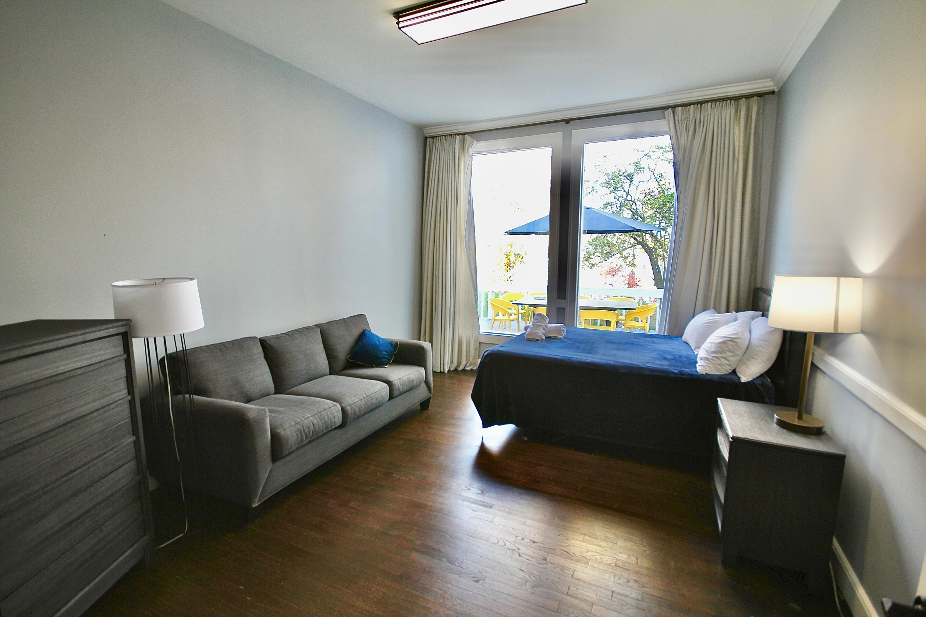 Norwalk, Connecticut, 06850, United States, 7 Bedrooms Bedrooms, ,6 BathroomsBathrooms,Residential,For Sale,1987442