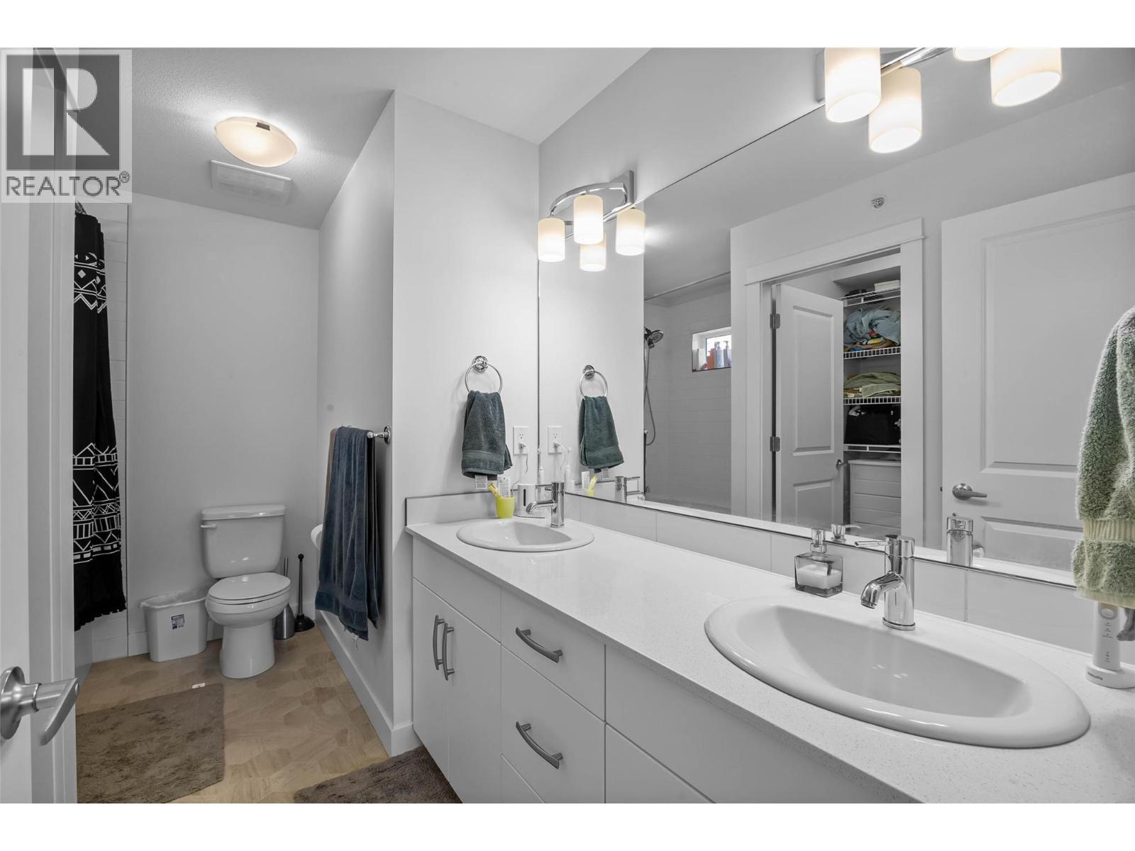 KAMLOOPS, British Columbia, V2C 0G8, CA, 3 Bedrooms Bedrooms, ,2 BathroomsBathrooms,Residential,For Sale,1951302
