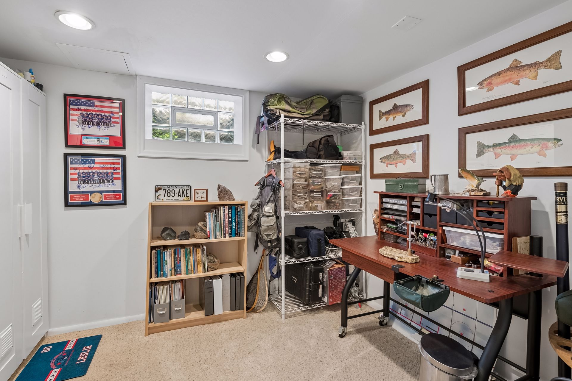  Thoughtfully Updated Tudor on a Rare Oversized Lot - 物件實景
