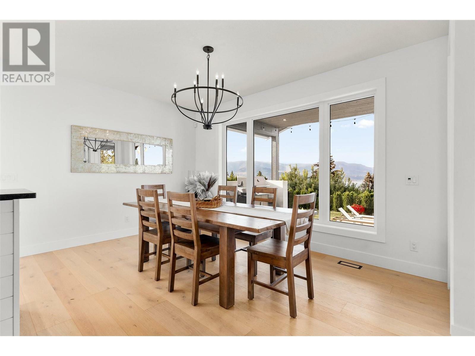 KELOWNA, British Columbia, V1W 4L1, CA, 4 Bedrooms Bedrooms, ,4 BathroomsBathrooms,Residential,For Sale,1838056