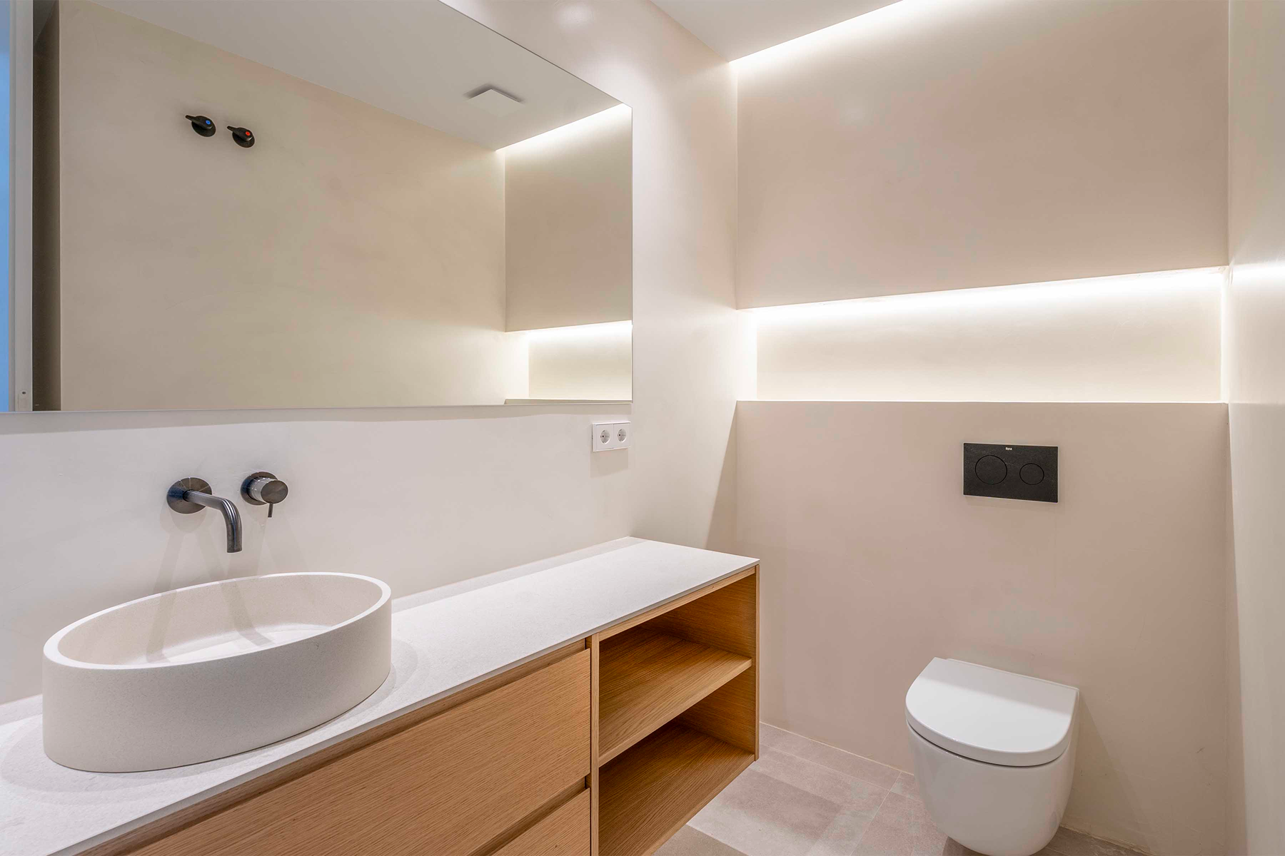  Renovated flat with 3 bedrooms in Malasaña neighborhood, Madrid - 物件實景