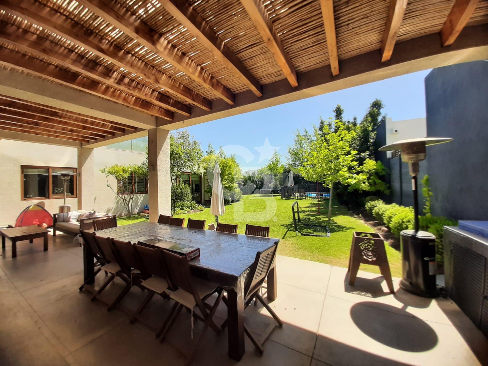 Colina, Chile, 4 Bedrooms Bedrooms, ,4 BathroomsBathrooms,Residential,For Sale,1967973