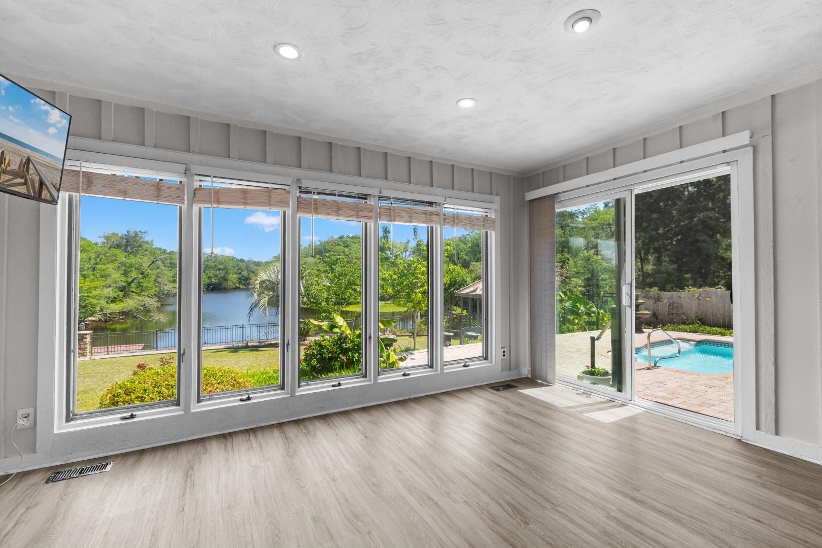 Conway, South Carolina, 29526, United States, 4 Bedrooms Bedrooms, ,3 BathroomsBathrooms,Residential,For Sale,2048321