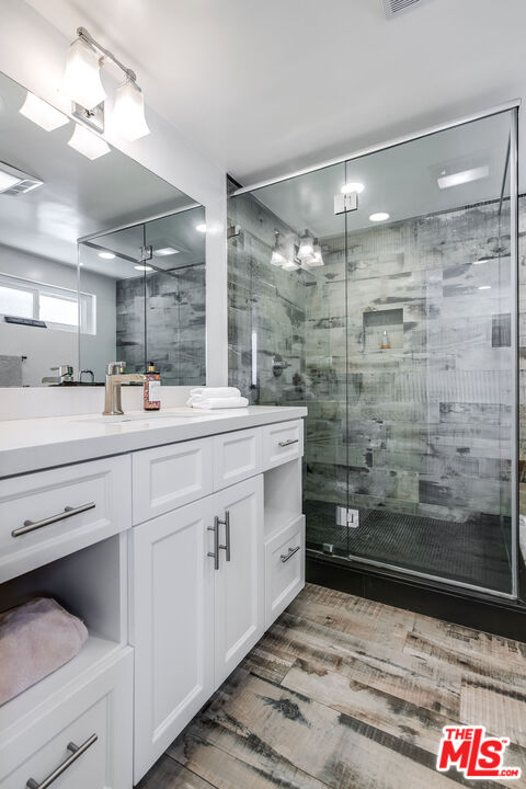 Studio City, California, 91604, United States, 4 Bedrooms Bedrooms, ,3 BathroomsBathrooms,Residential,For Sale,1850354
