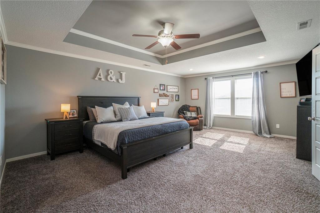 Olathe, Kansas, 66061, United States, 5 Bedrooms Bedrooms, ,5 BathroomsBathrooms,Residential,For Sale,1969307