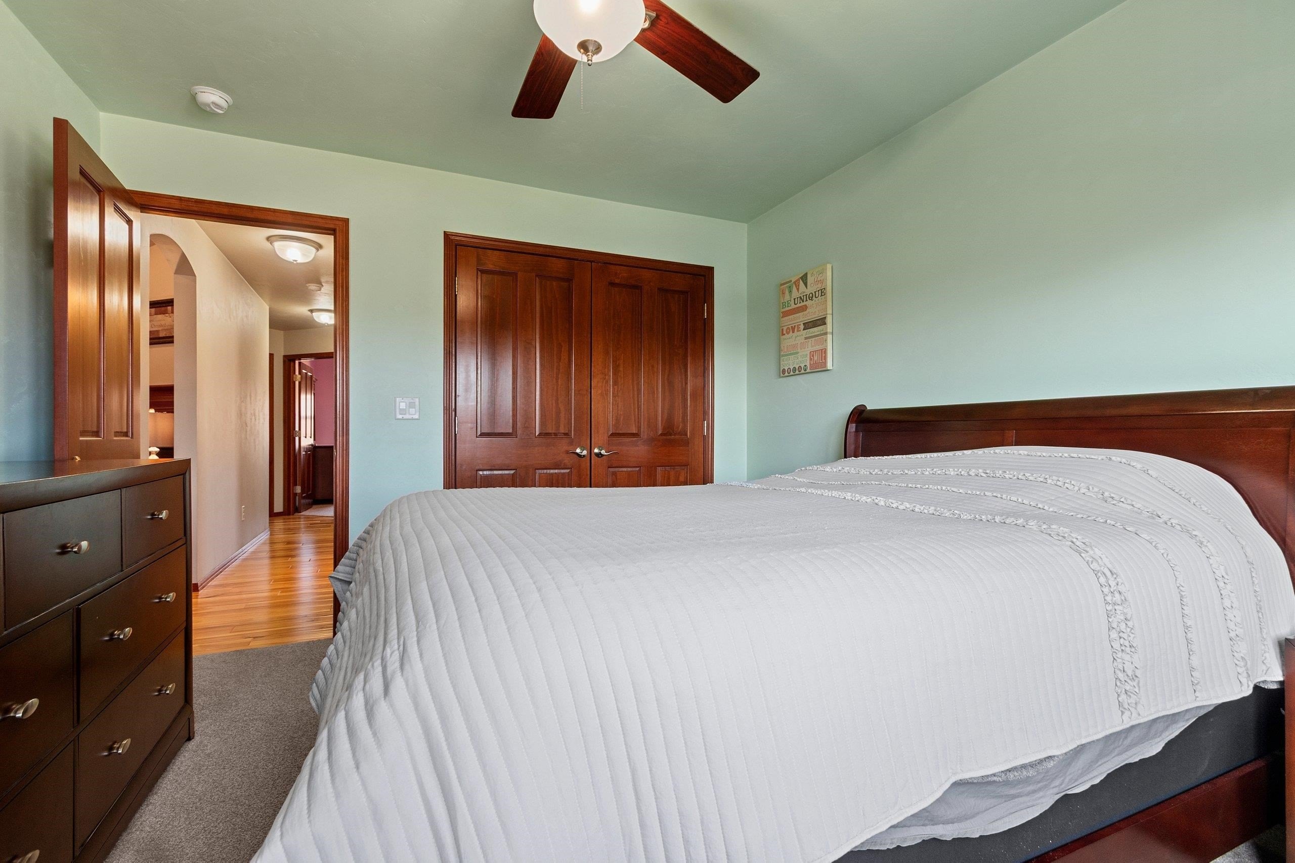 DE PERE, Wisconsin, 54115, United States, 5 Bedrooms Bedrooms, ,4 BathroomsBathrooms,Residential,For Sale,2048678