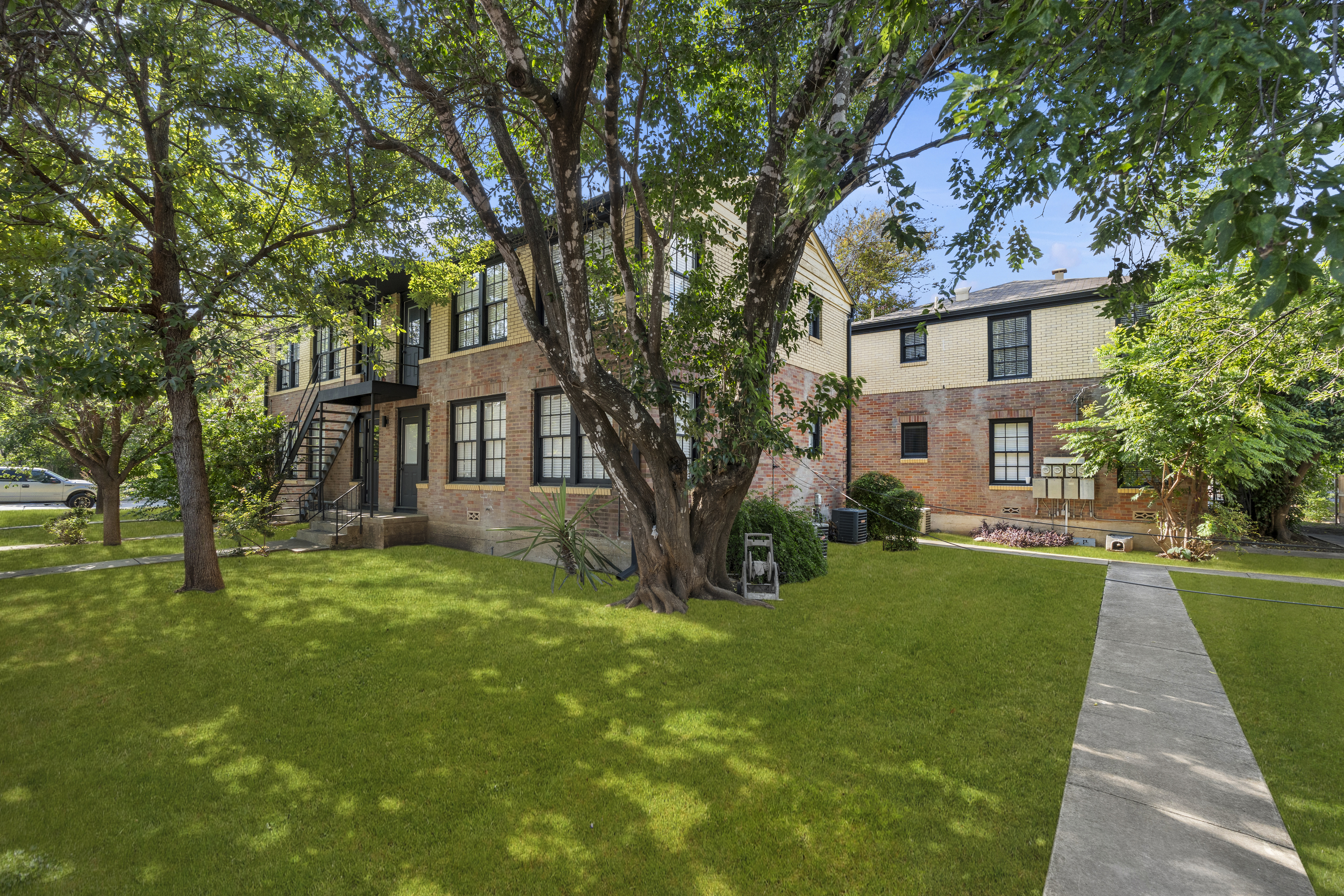  Exceptional 12-Unit Multifamily Investment Opportunity in Historic Monte Vista - 物件實景