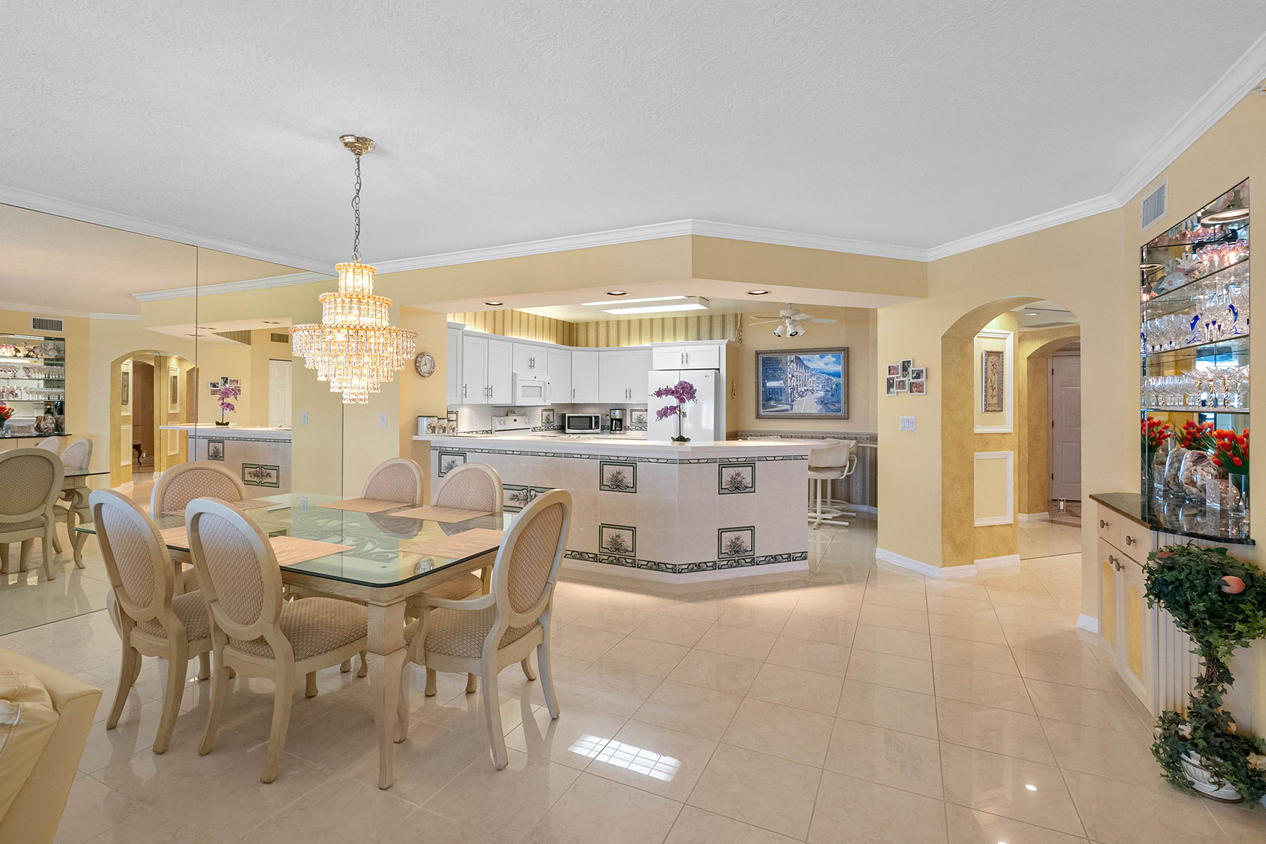  TIDES BEACH CLUB CONDO - 物件實景