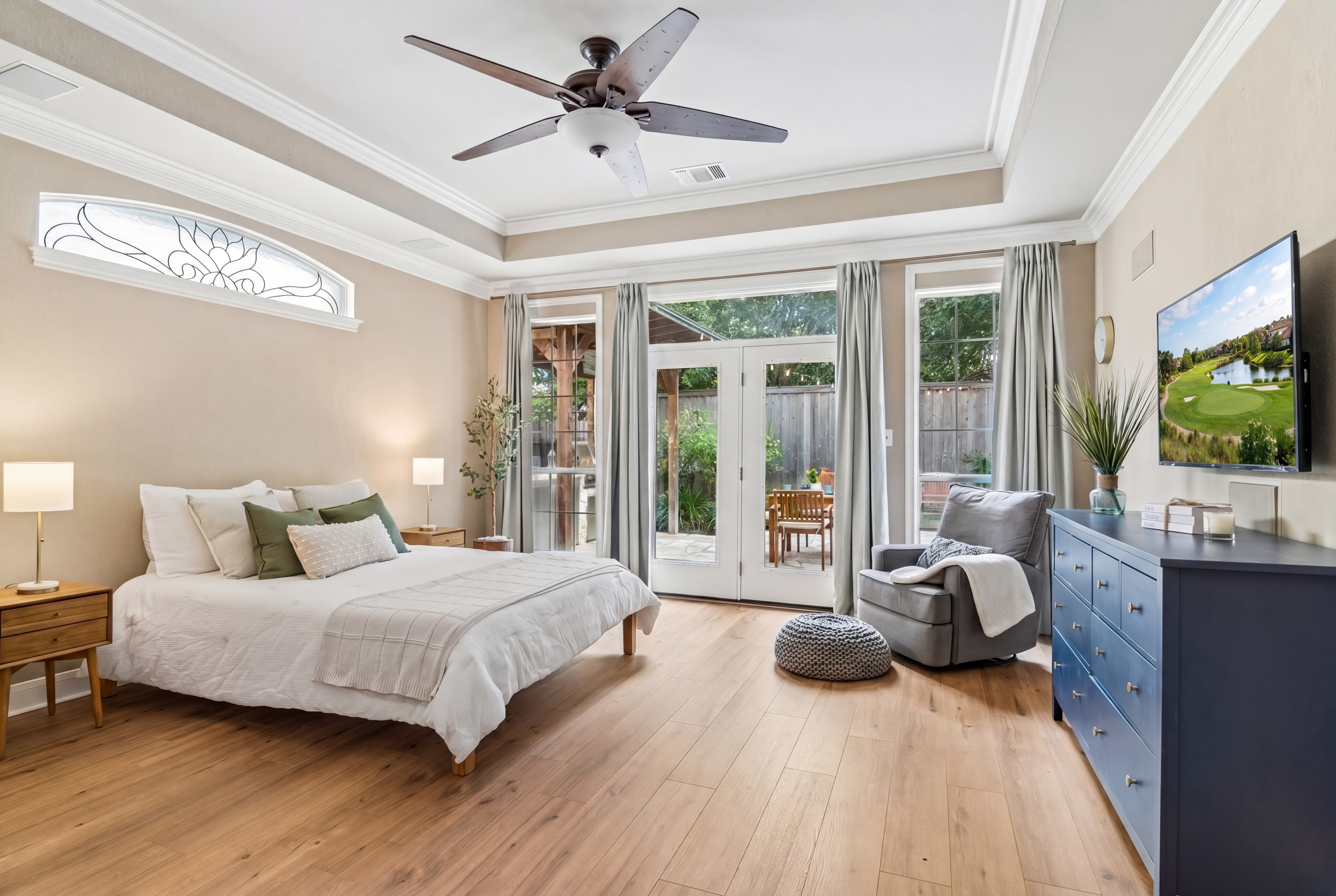  Elegant Deerfield Retreat with Resort-Style Backyard - 物件實景