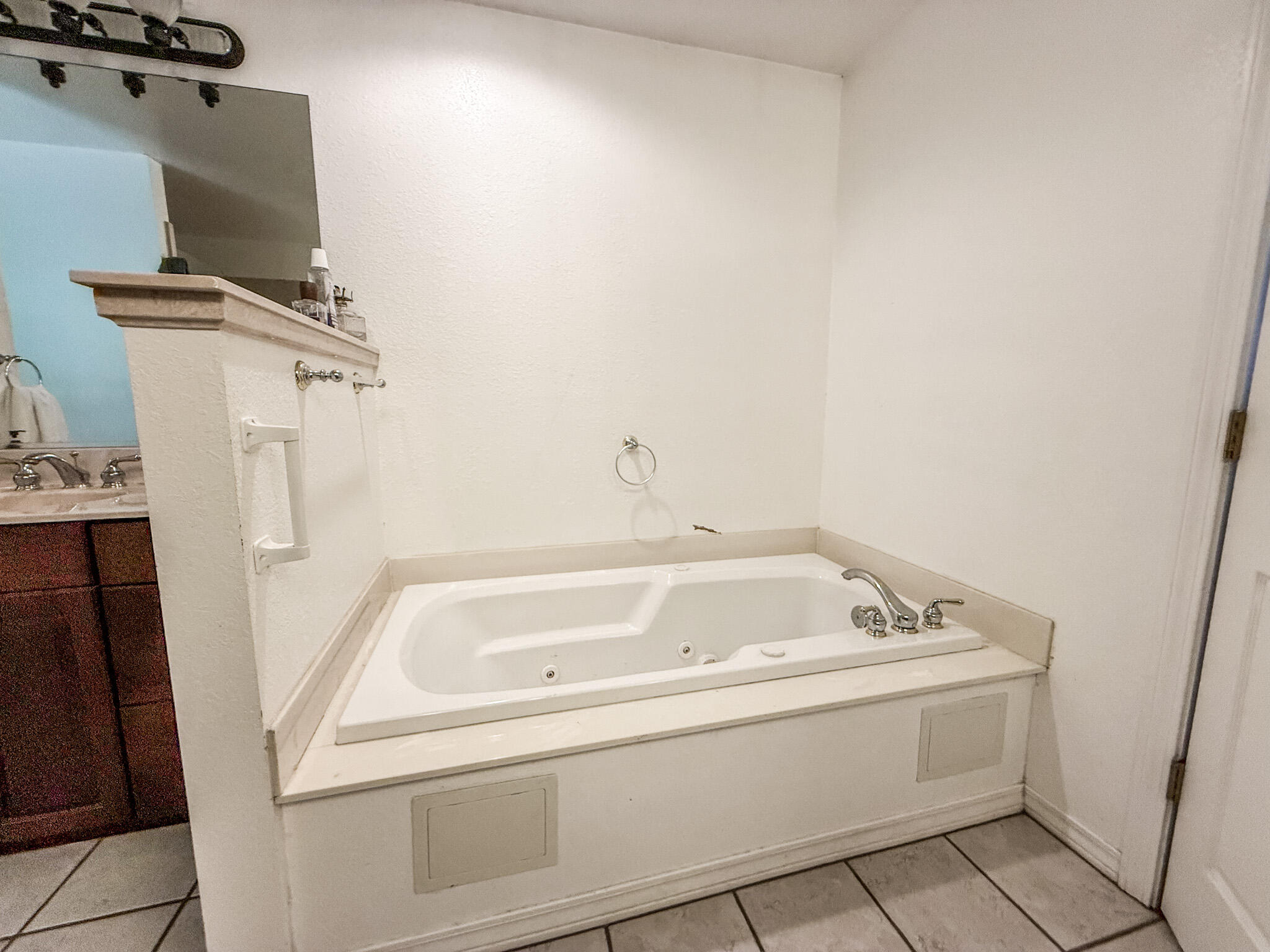 Crestview, Florida, 32539, United States, 4 Bedrooms Bedrooms, ,4 BathroomsBathrooms,Residential,For Sale,1907625