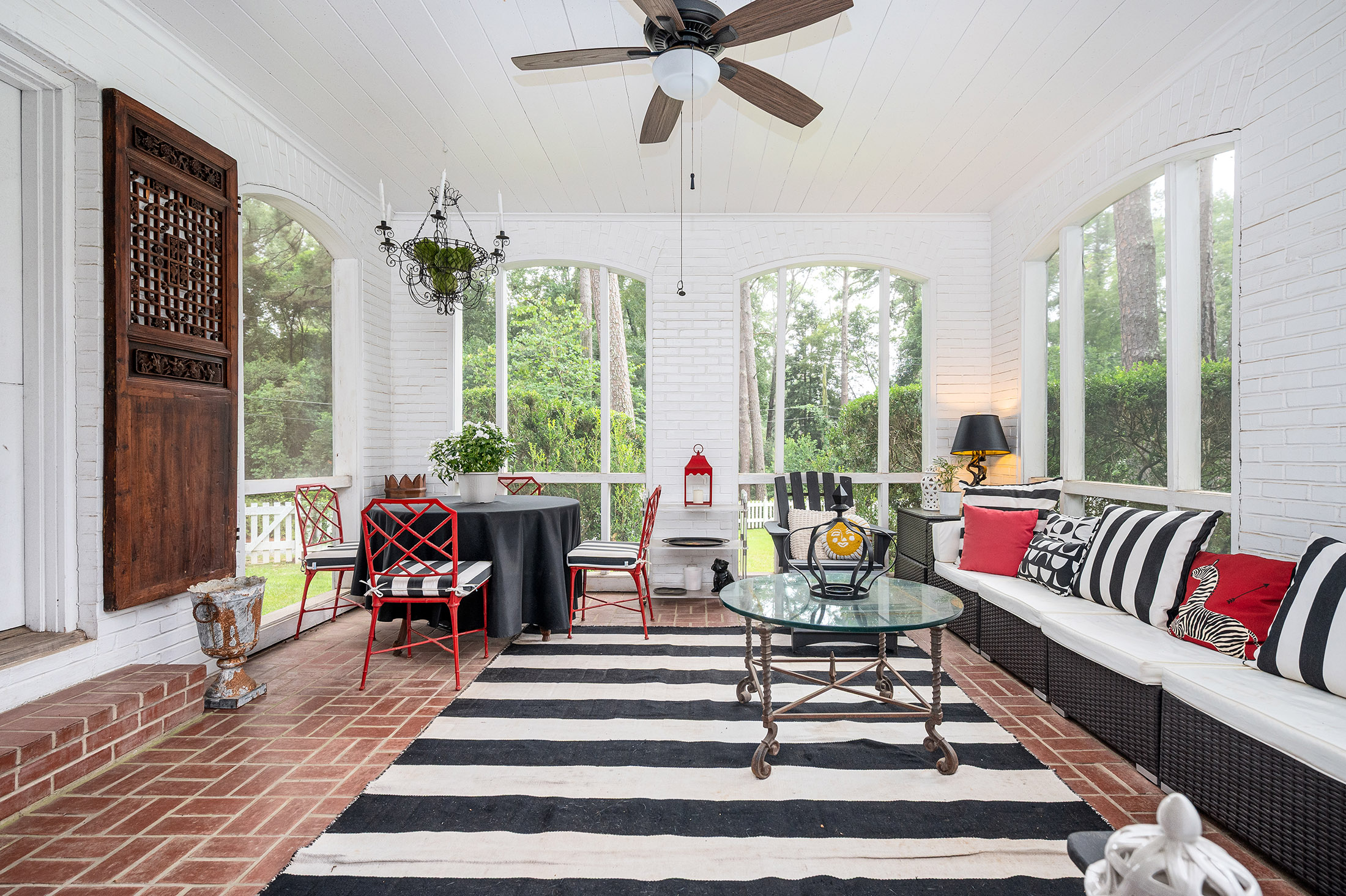  Charming Colonial Revival in the Heart of Historic Shirley Hills - 物件實景