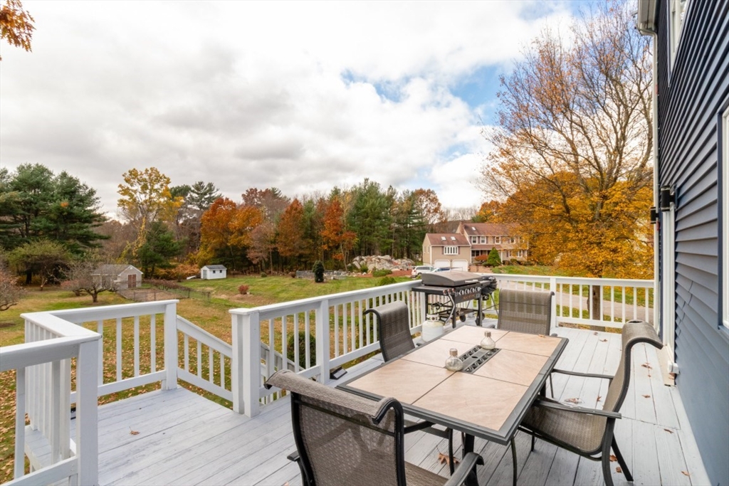 Stoughton, Massachusetts, 02072, United States, 4 Bedrooms Bedrooms, ,3 BathroomsBathrooms,Residential,For Sale,1987663