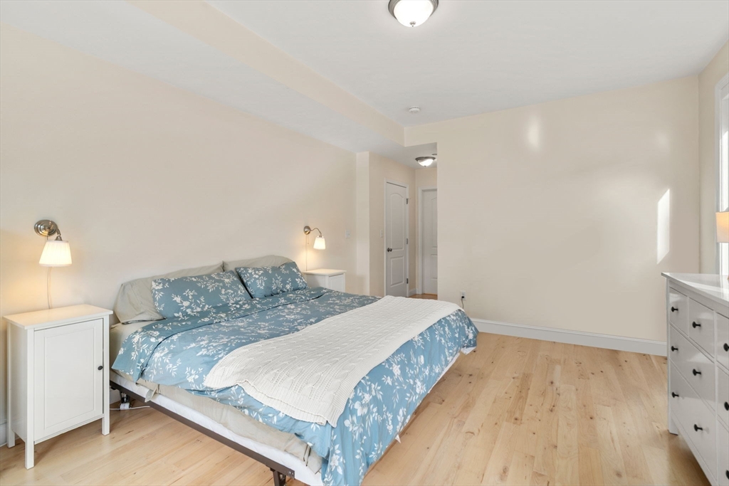 Boston, Massachusetts, 02128, United States, 3 Bedrooms Bedrooms, ,2 BathroomsBathrooms,Residential,For Sale,2002086