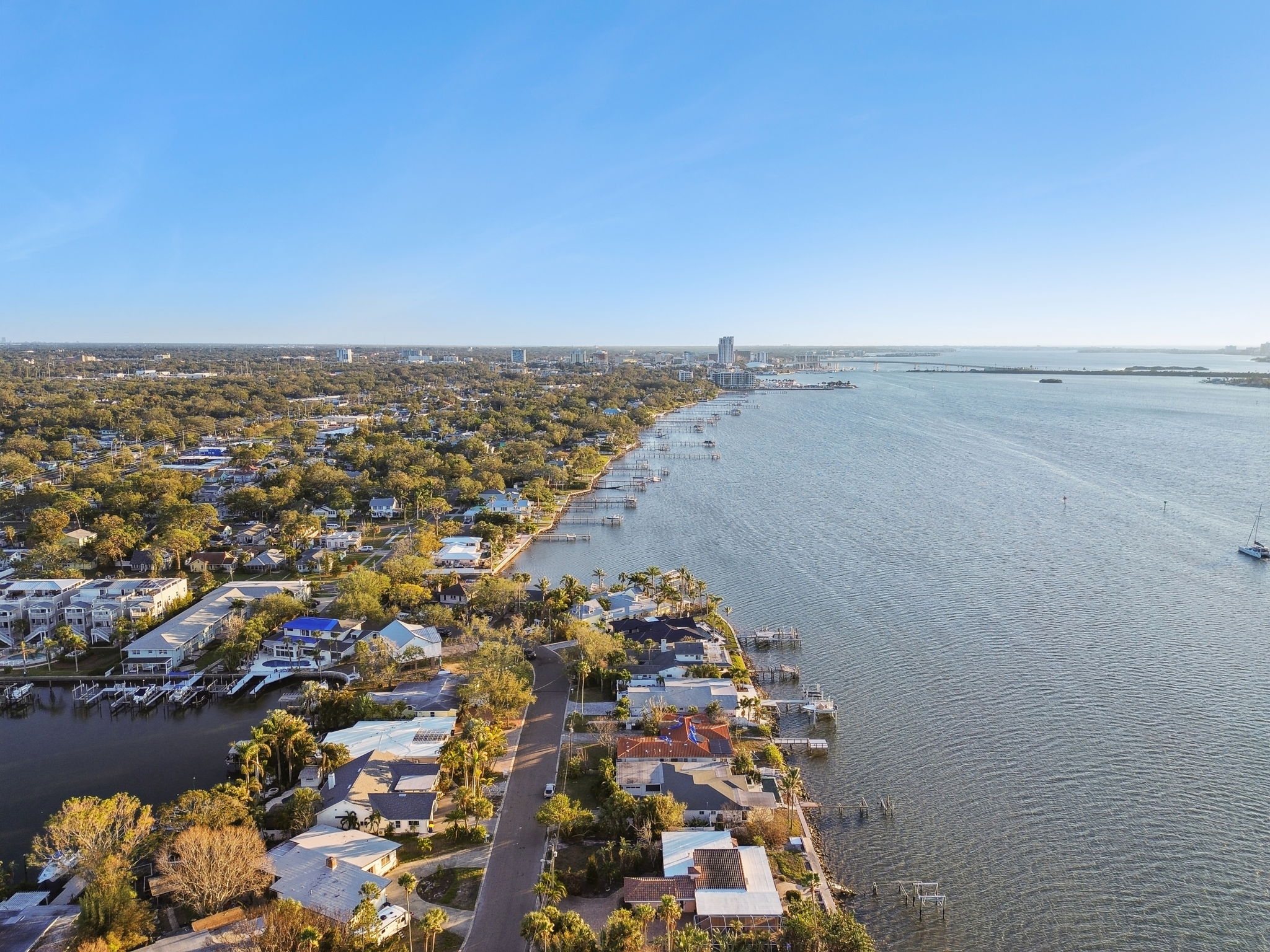 Clearwater, Florida, 33755, United States, 3 Bedrooms Bedrooms, ,2 BathroomsBathrooms,Residential,For Sale,1980754