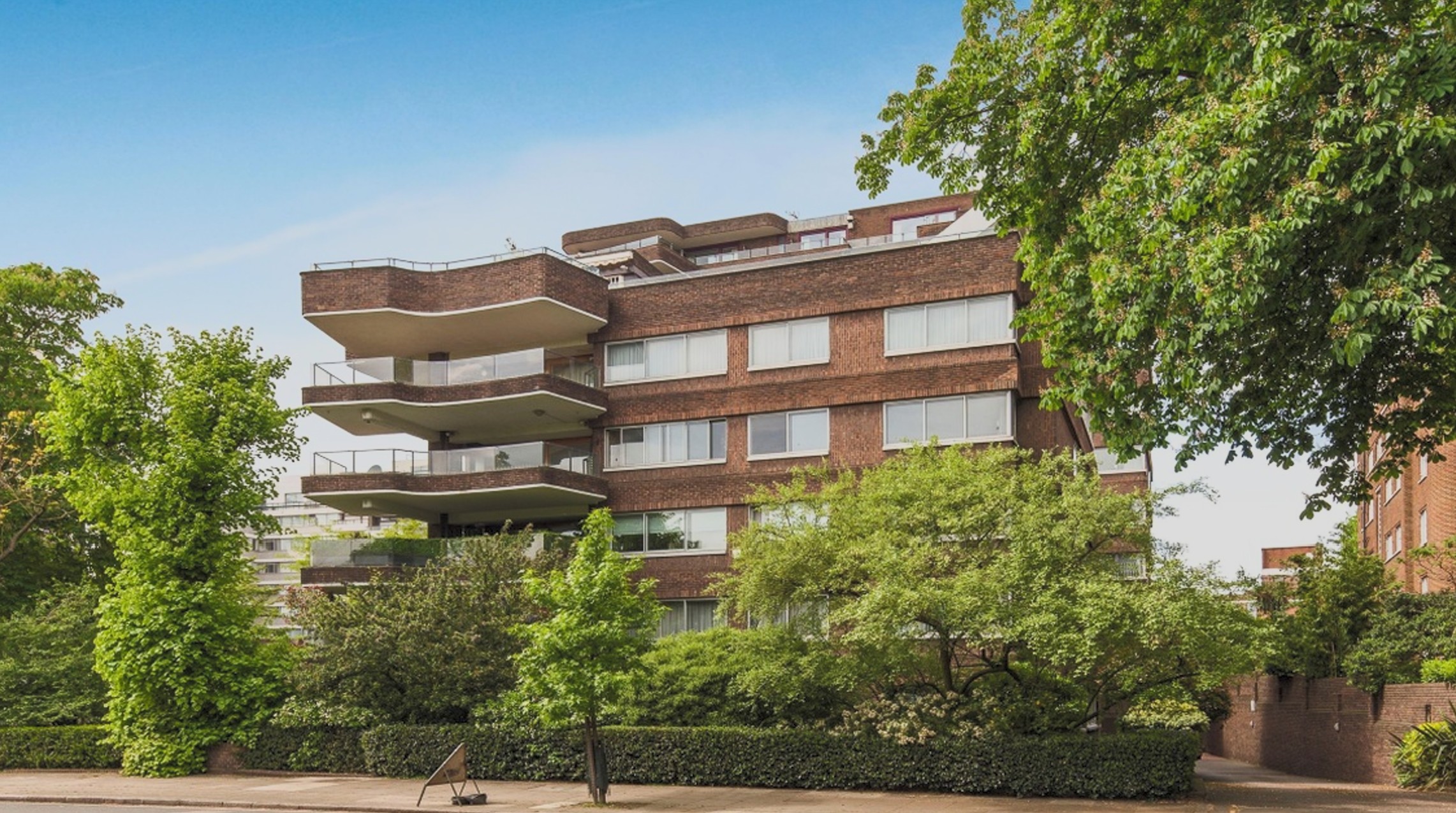  A Three-Bedroom Apartment Overlooking Regent’s Park - 物件實景