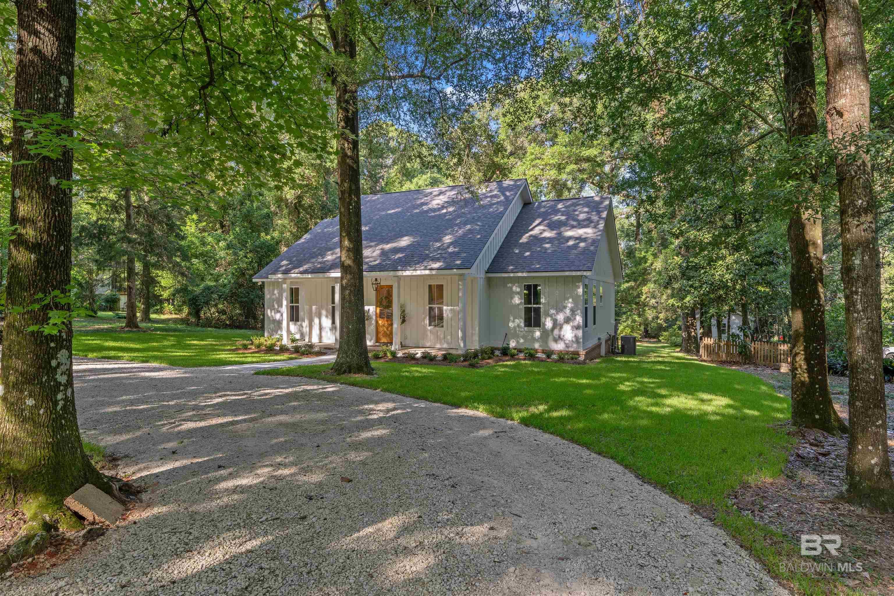Fairhope, Alabama, 36532, United States, 3 Bedrooms Bedrooms, ,2 BathroomsBathrooms,Residential,For Sale,1895603