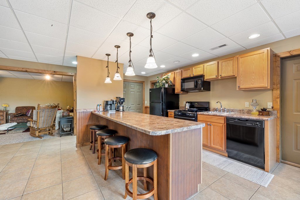 Hayesville, North Carolina, 28904, United States, 3 Bedrooms Bedrooms, ,4 BathroomsBathrooms,Residential,For Sale,1974136