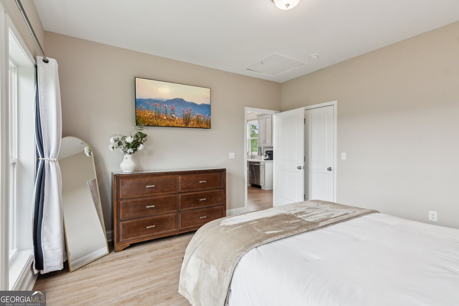 Ellijay, Georgia, 30540, United States, 3 Bedrooms Bedrooms, ,3 BathroomsBathrooms,Residential,For Sale,1858970