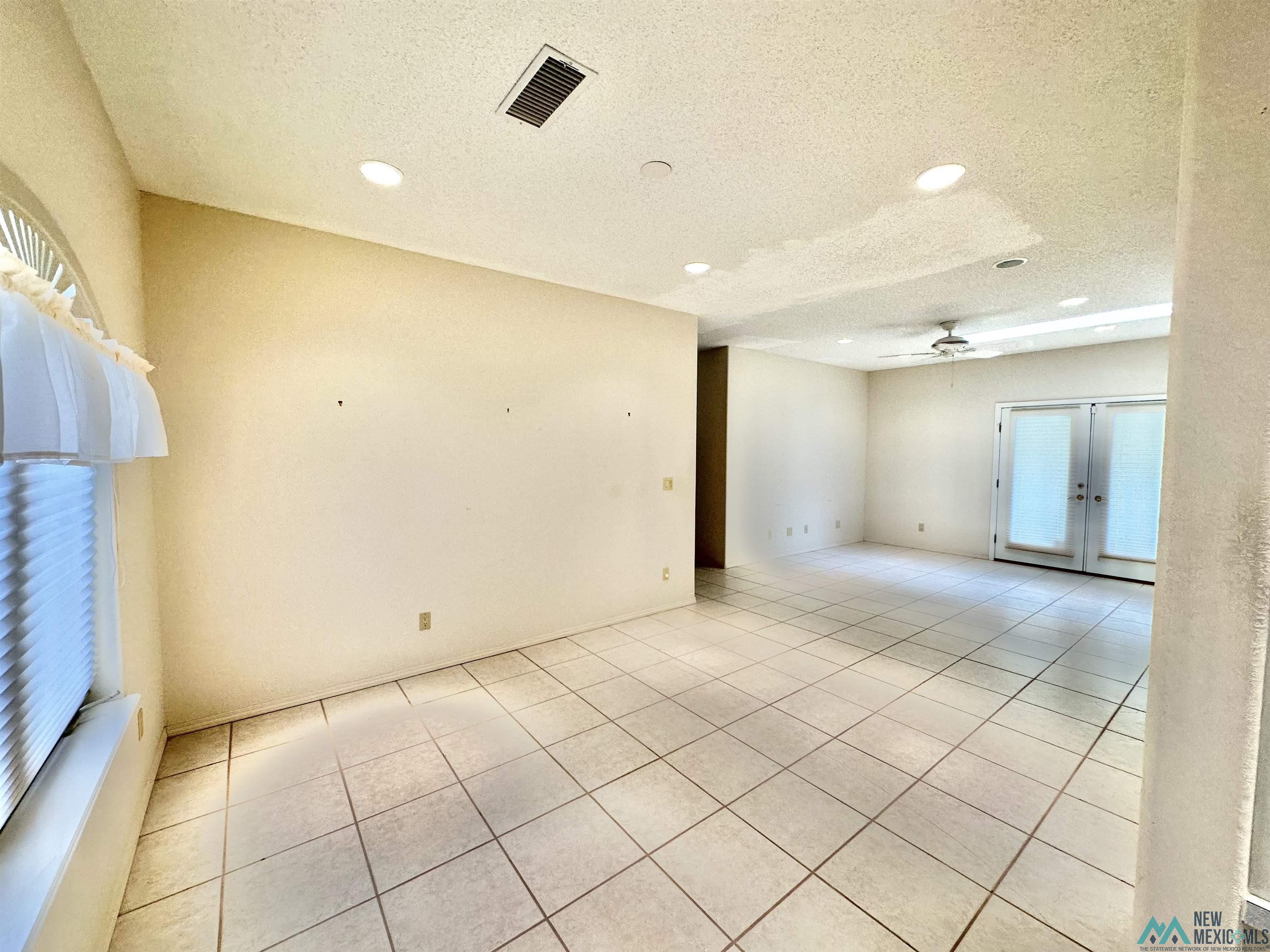 Roswell, New Mexico, 88201, United States, 4 Bedrooms Bedrooms, ,4 BathroomsBathrooms,Residential,For Sale,1921979