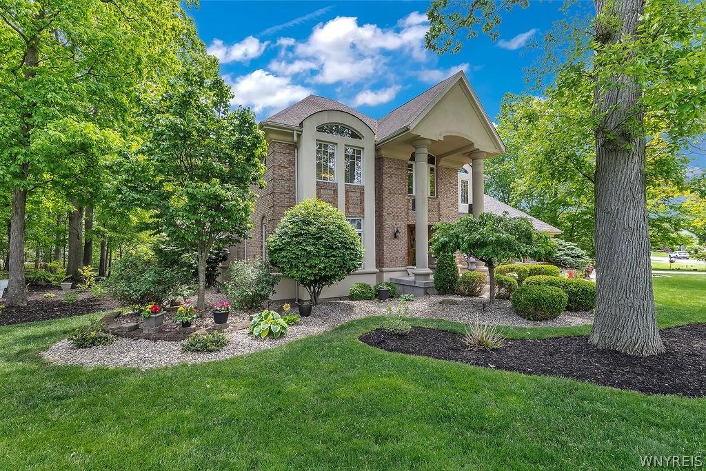 Grand Island, New York, 14072, United States, 4 Bedrooms Bedrooms, ,4 BathroomsBathrooms,Residential,For Sale,2048068