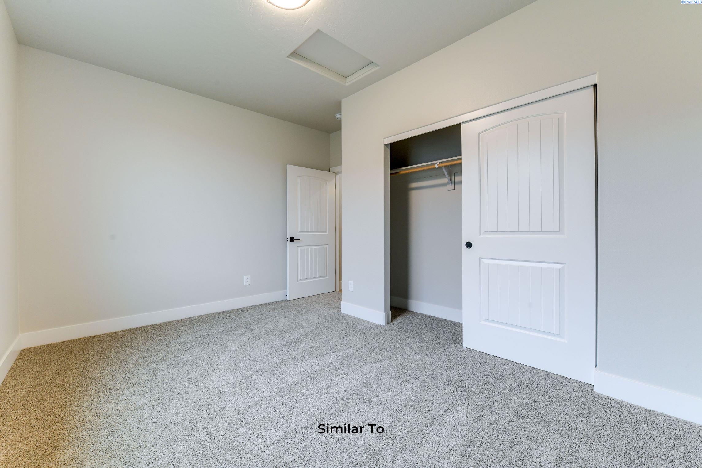 Kennewick, Washington, 99338, United States, 4 Bedrooms Bedrooms, ,2 BathroomsBathrooms,Residential,For Sale,1829366