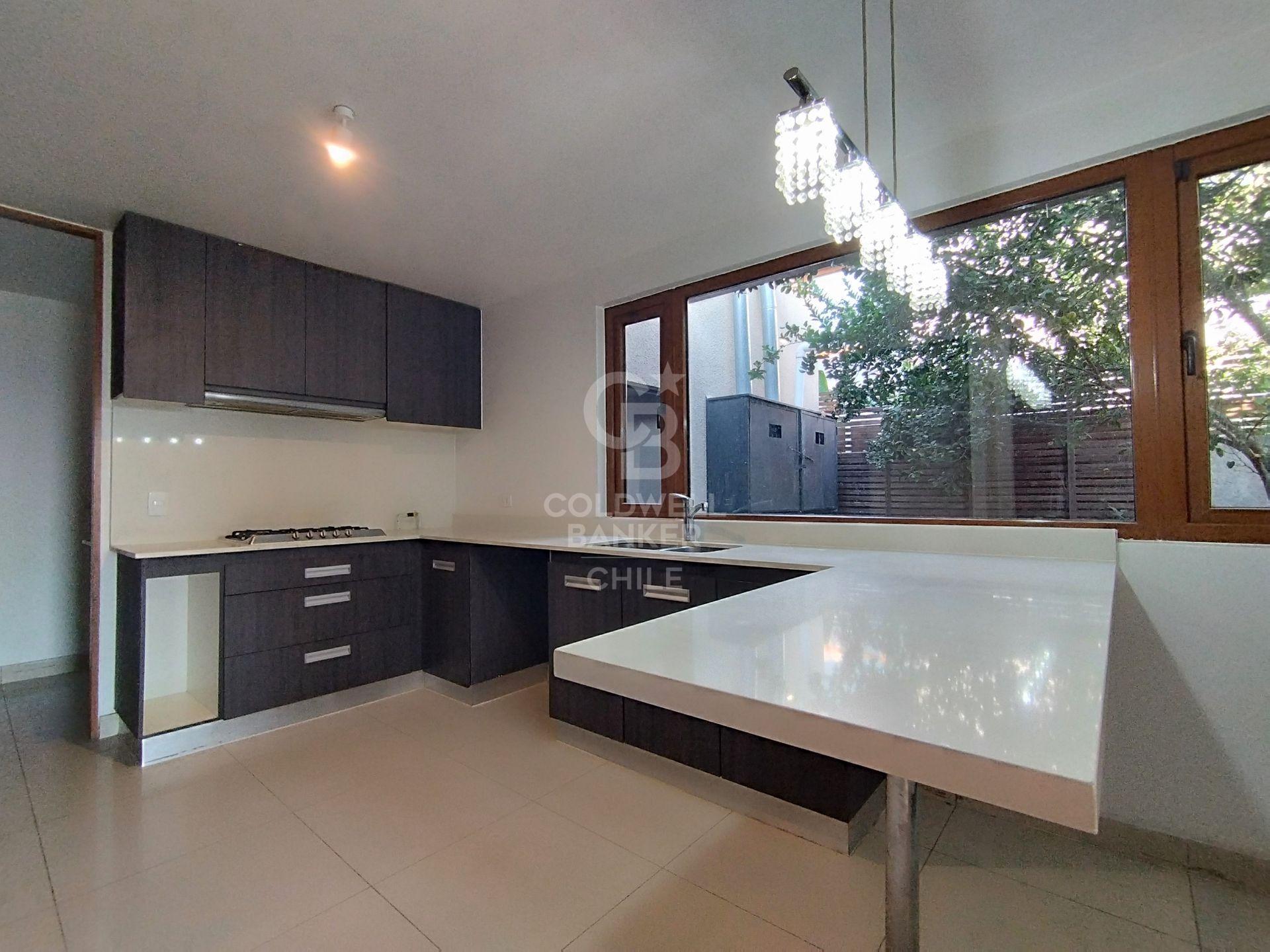 Colina, Chile, 7 Bedrooms Bedrooms, ,5 BathroomsBathrooms,Residential,For Sale,2002956