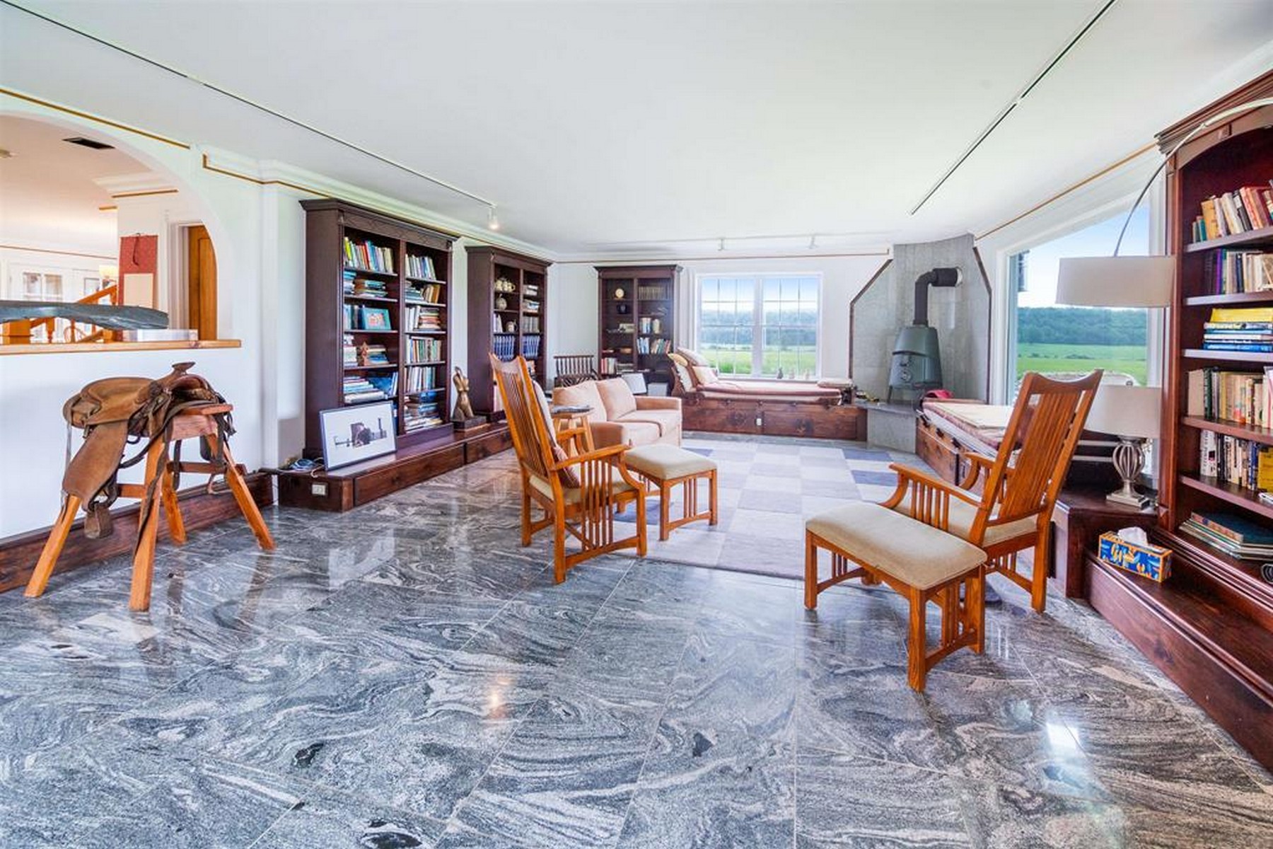  957 Pleasant Valley Road - 物件實景
