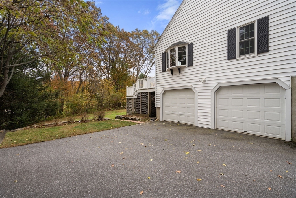 Marlborough, Massachusetts, 01752, United States, 4 Bedrooms Bedrooms, ,Residential,For Sale,1987097
