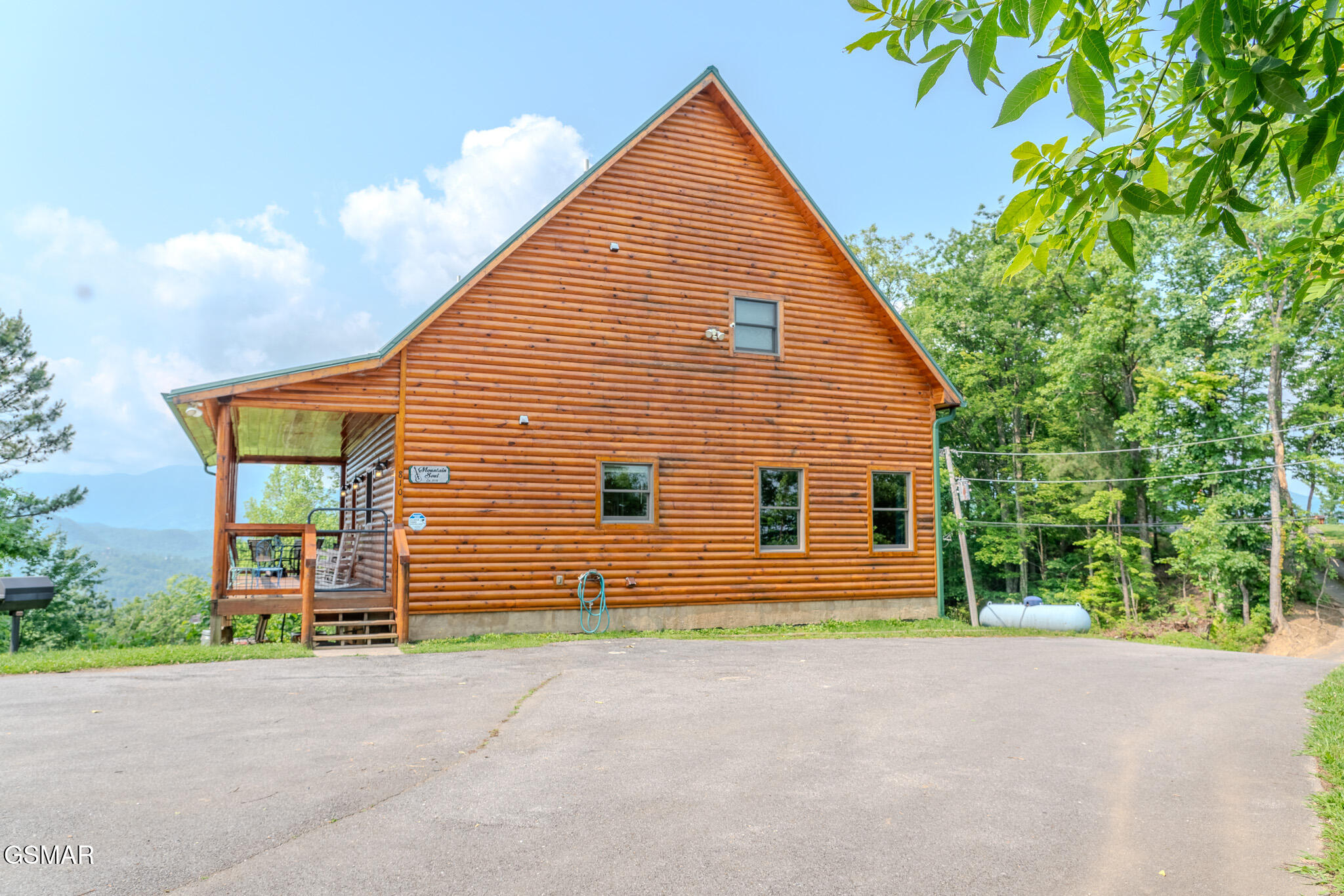 Gatlinburg, Tennessee, 37738, United States, 2 Bedrooms Bedrooms, ,2 BathroomsBathrooms,Residential,For Sale,1846238