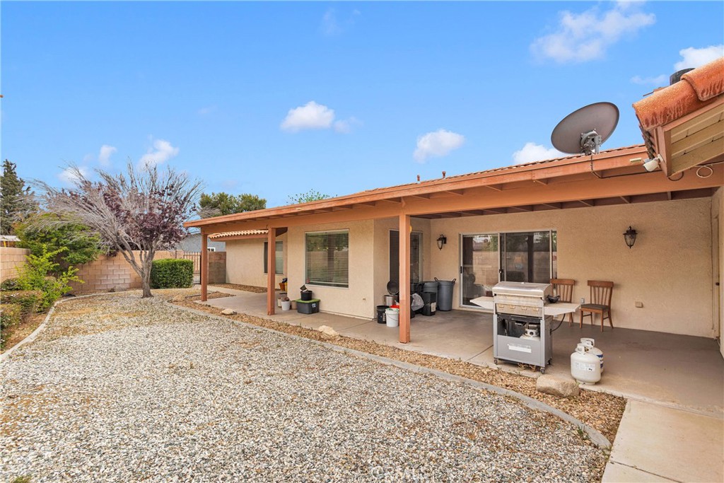 Apple Valley, California, 92307, United States, 4 Bedrooms Bedrooms, ,3 BathroomsBathrooms,Residential,For Sale,1795446